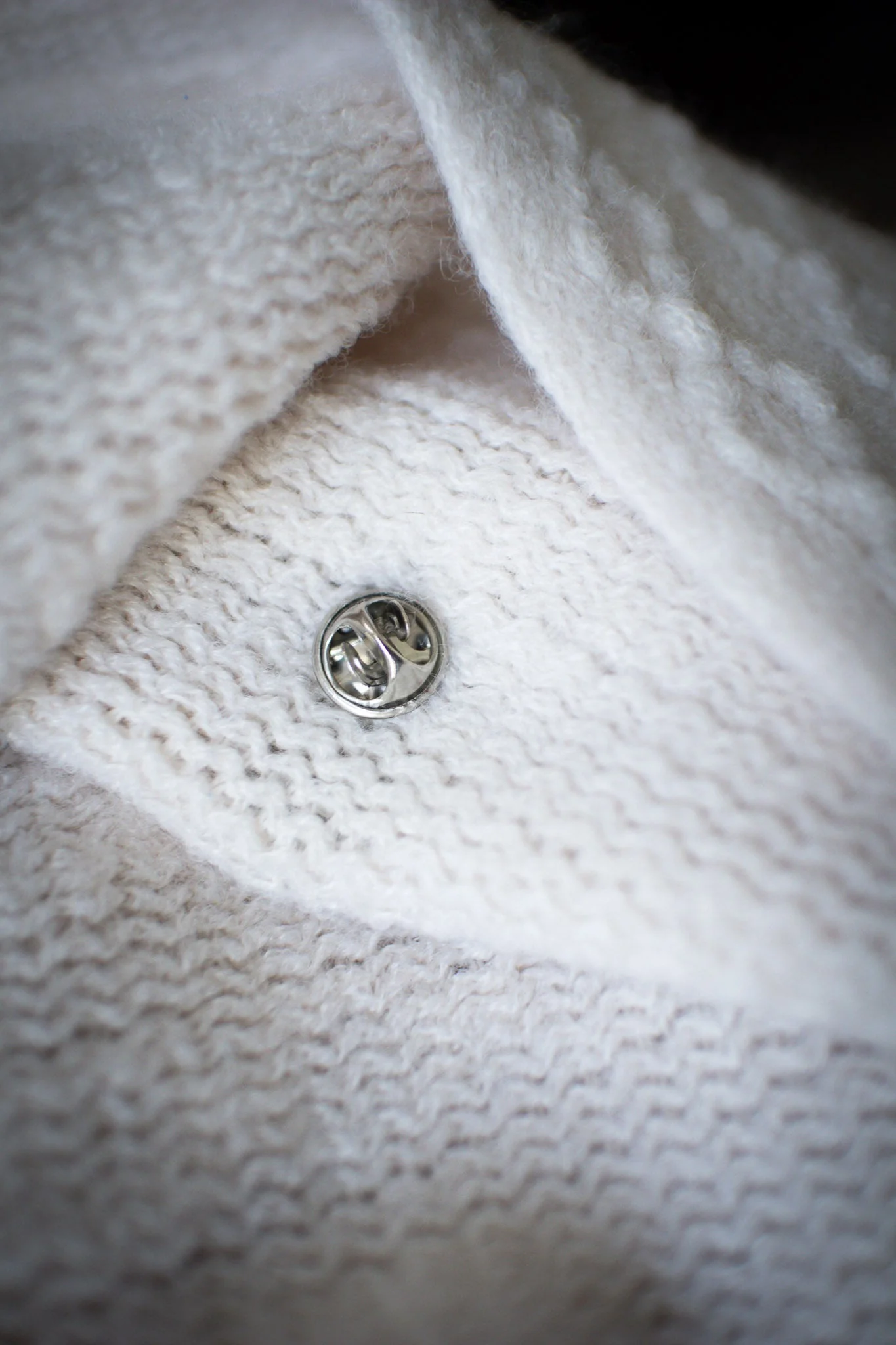 Luwaytini Pin - Image 3